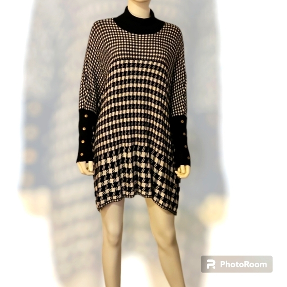 JOSEPH A Oversized Houndstooth Dolman Sleeve Turtleneck Micro Sweater Dress - Picture 1 of 10